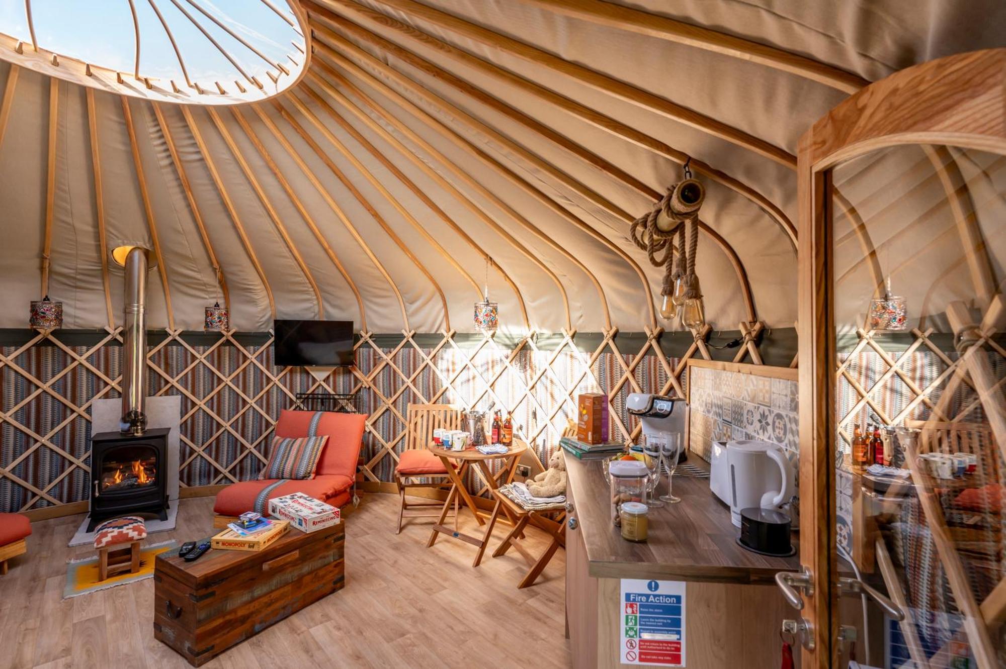 Glamping At South Lytchett Manor Ξενοδοχείο Poole Εξωτερικό φωτογραφία