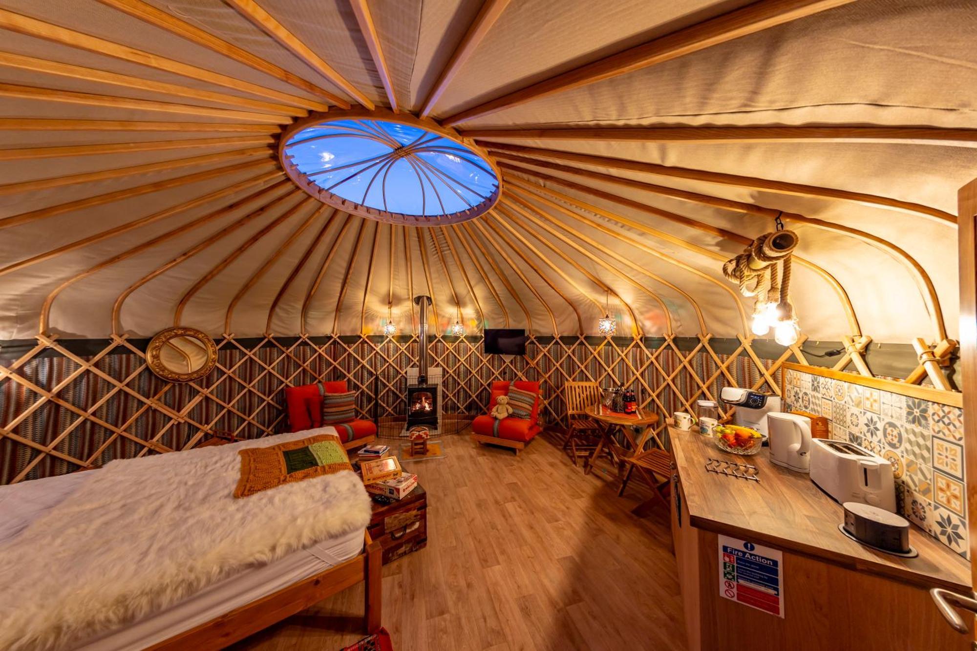 Glamping At South Lytchett Manor Ξενοδοχείο Poole Εξωτερικό φωτογραφία