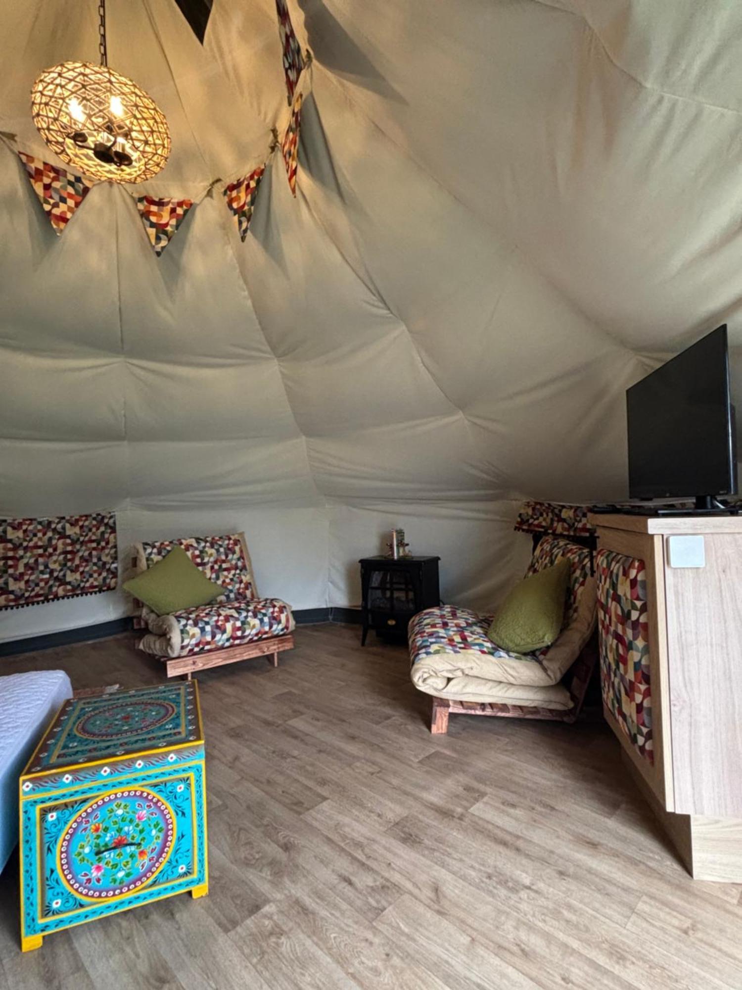 Glamping At South Lytchett Manor Ξενοδοχείο Poole Εξωτερικό φωτογραφία